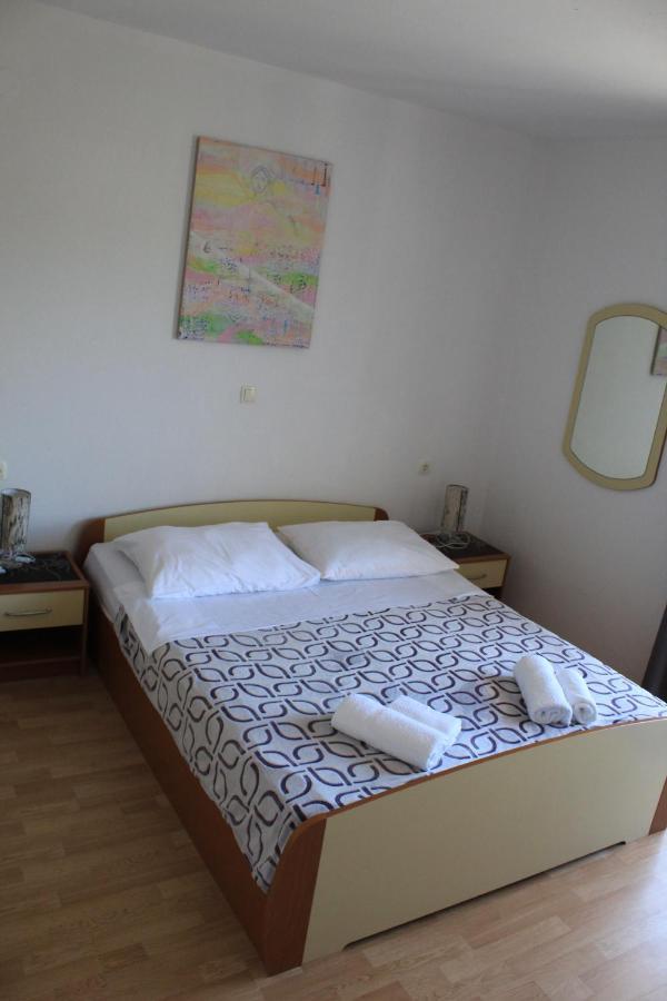Apartments Kampor Damira Раб Экстерьер фото