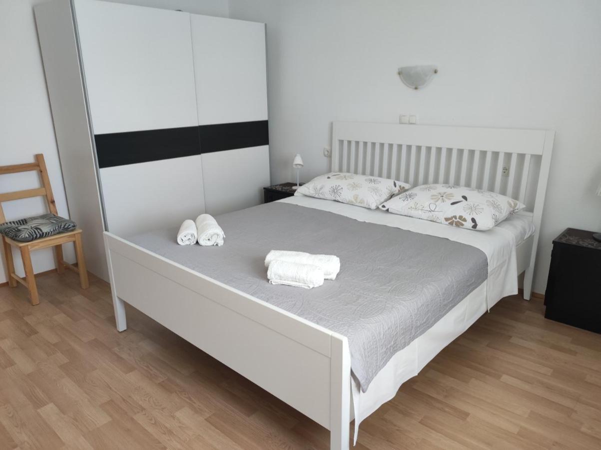 Apartments Kampor Damira Раб Экстерьер фото