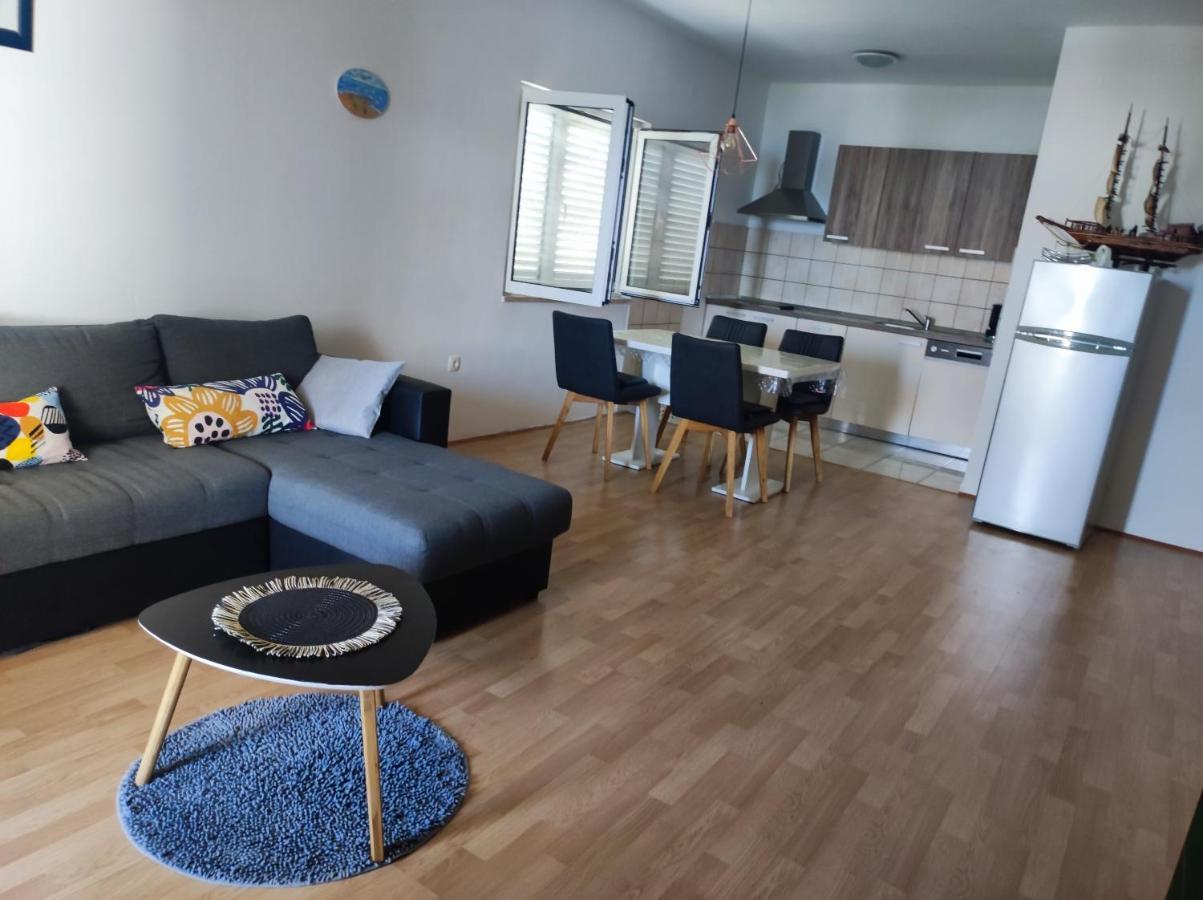 Apartments Kampor Damira Раб Экстерьер фото